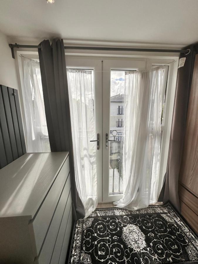 Double And Single Rooms In Bromley By Bow London Eksteriør billede