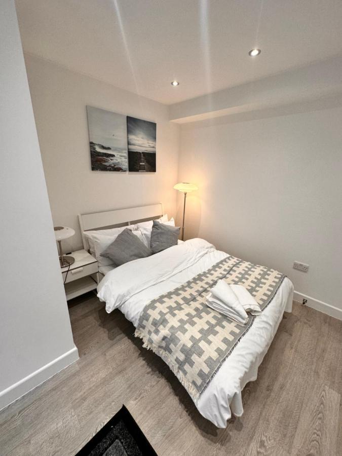 Double And Single Rooms In Bromley By Bow London Eksteriør billede