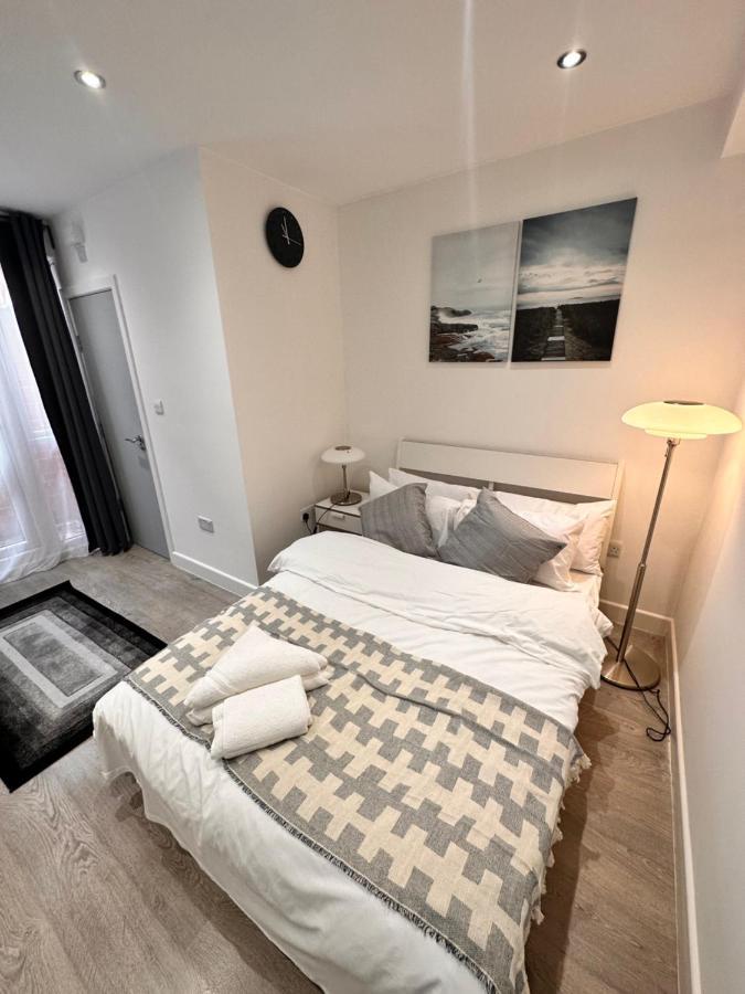 Double And Single Rooms In Bromley By Bow London Eksteriør billede